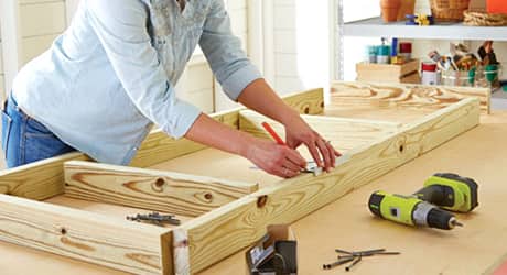 Construct the Lower Shelf Frame Construct the Lower Shelf Frame