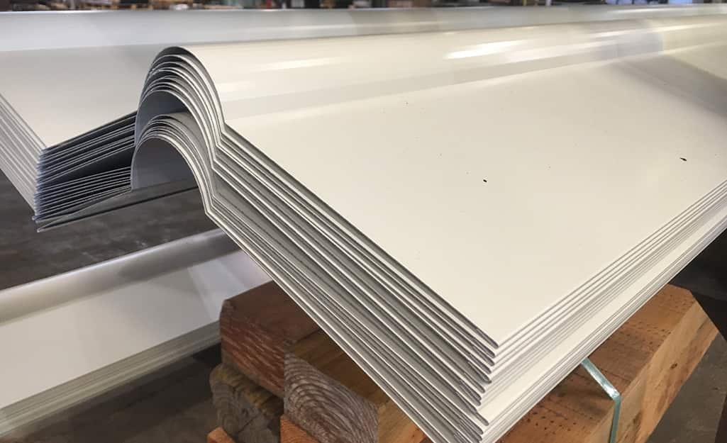 Multiples panels of zinc roofing. Multiples panels of zinc roofing.