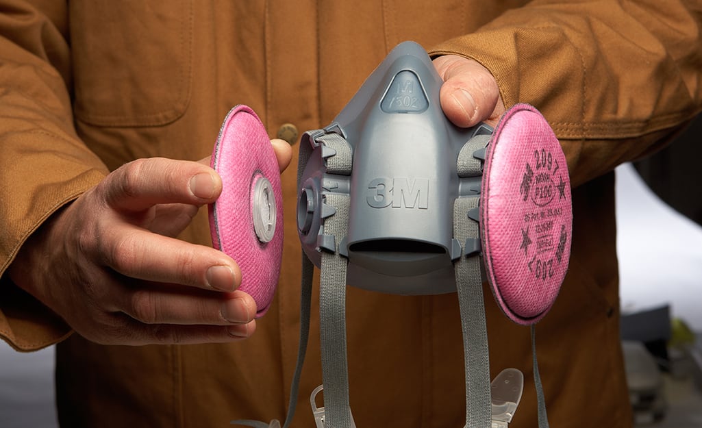 Graphic of different respirator masks. Graphic of different respirator masks.