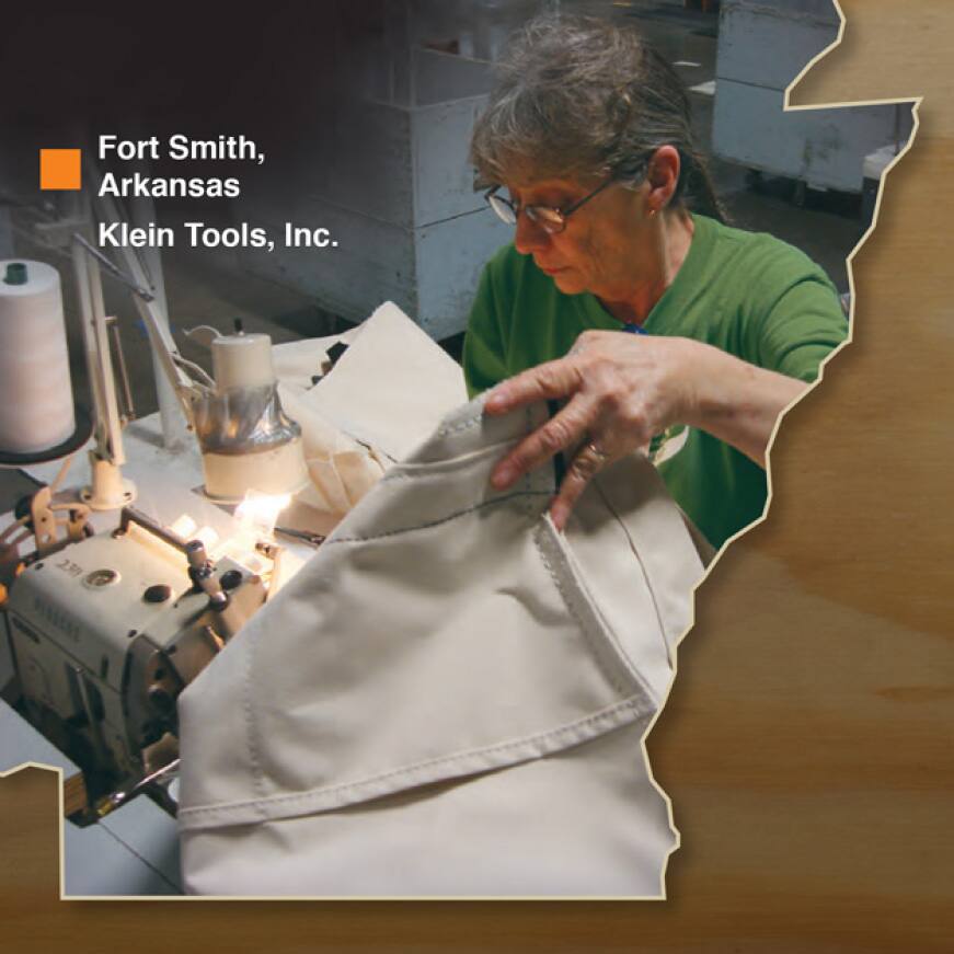 Klein Tools Deluxe Tool Bag, Canvas, 17 Pockets, 24Inch 510224SP