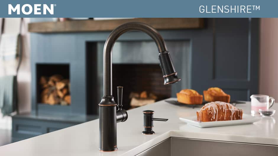 MOEN Glenshire Single-Handle Pull-Down Sprayer Kitchen Faucet with 