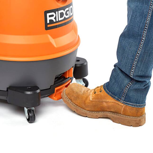 RIDGID 12 Gallon 6.5 Peak HP Motor-On 