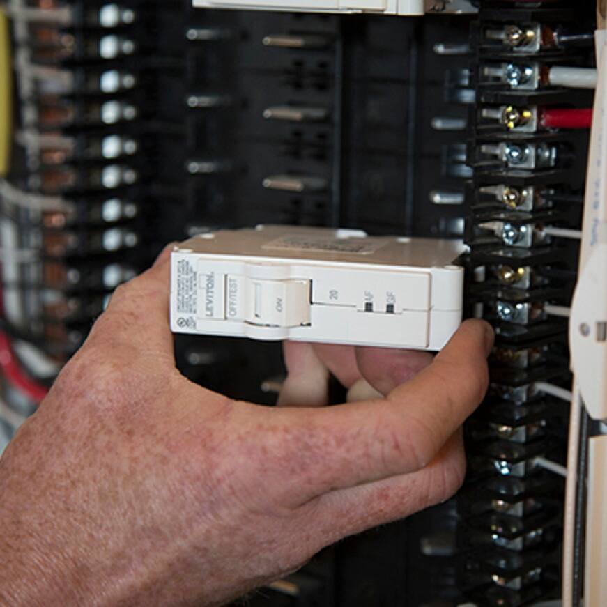 Leviton Circuit Breaker Manual Transfer Interlock Accessory Kit LITLK