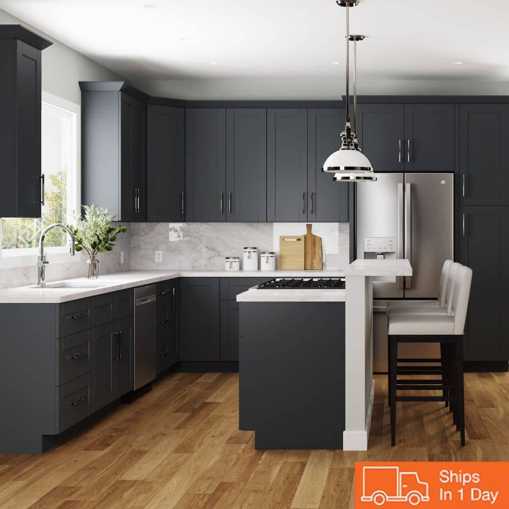 Richmond Venetian Onyx Plywood Shaker Ready to Assemble Lazy Suzan Corner Kitchen Cabinet 33 in W x 21 in D x 34.5 in H